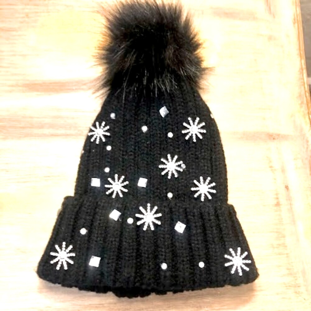 NORDSTROM Black Ribbed Knit Beanie Hat Rhinestone Snowflakes Fur Pom Pom NWT